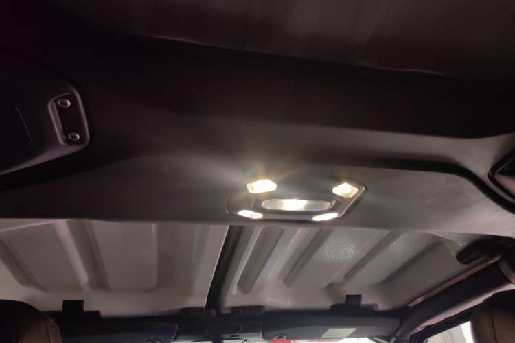 Used Jeep Wrangler 2022 2.0T High Altitude Four-Door Edition Headliner