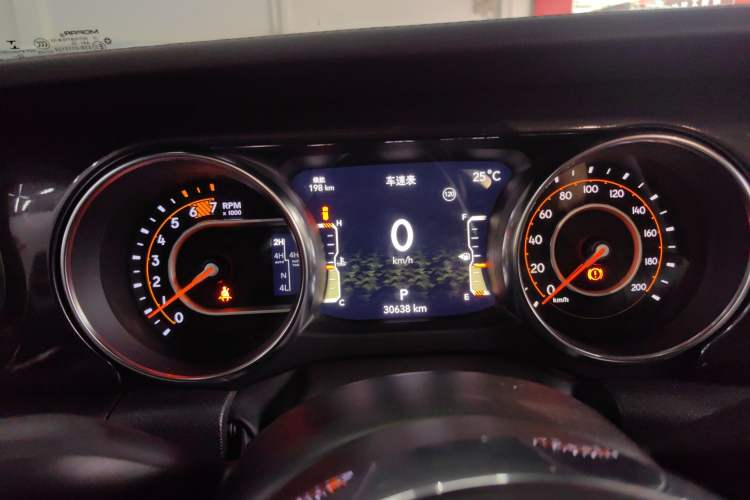 Used Jeep Wrangler 2022 2.0T High Altitude Four-Door Edition Instrument Cluster
