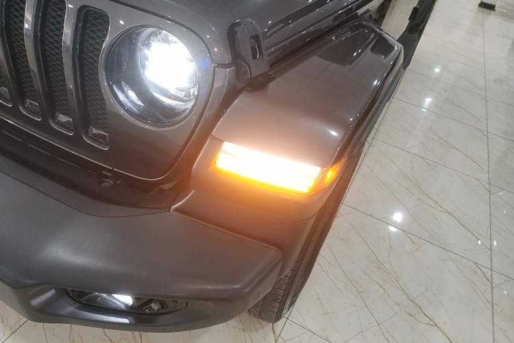 Used Jeep Wrangler 2022 2.0T High Altitude Four-Door Edition Left Front Headlight