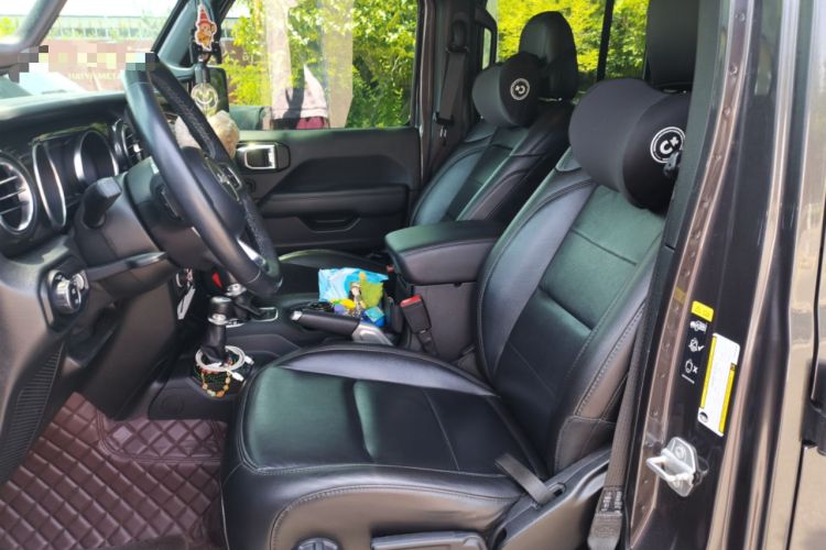 Used Jeep Wrangler 2022 2.0T High Altitude Four-Door Edition Left Front Seat