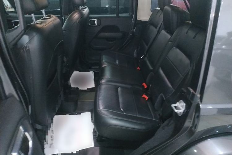 Used Jeep Wrangler 2022 2.0T High Altitude Four-Door Edition Left Rear Seat