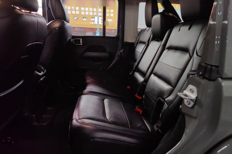 Used Jeep Wrangler 2022 2.0T High Altitude Four-Door Edition Left Rear Seat
