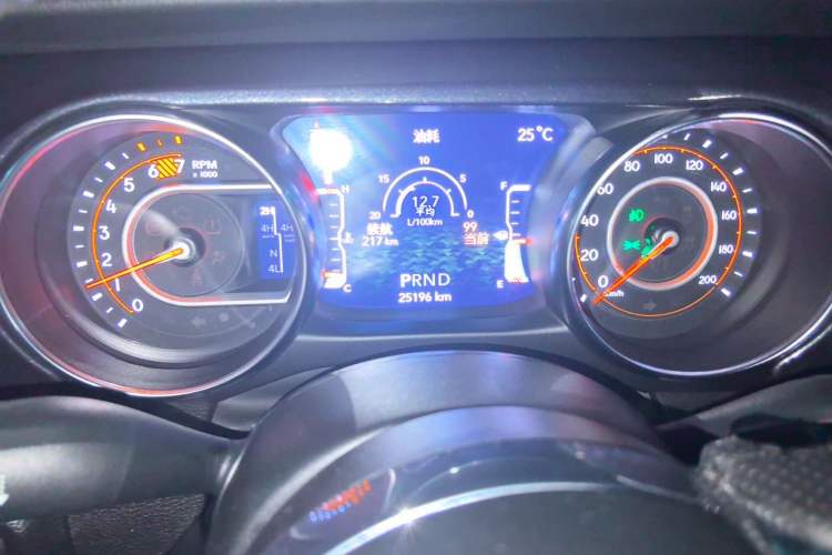 Used Jeep Wrangler 2022 2.0T High Altitude Four-Door Edition Odometer Close Up