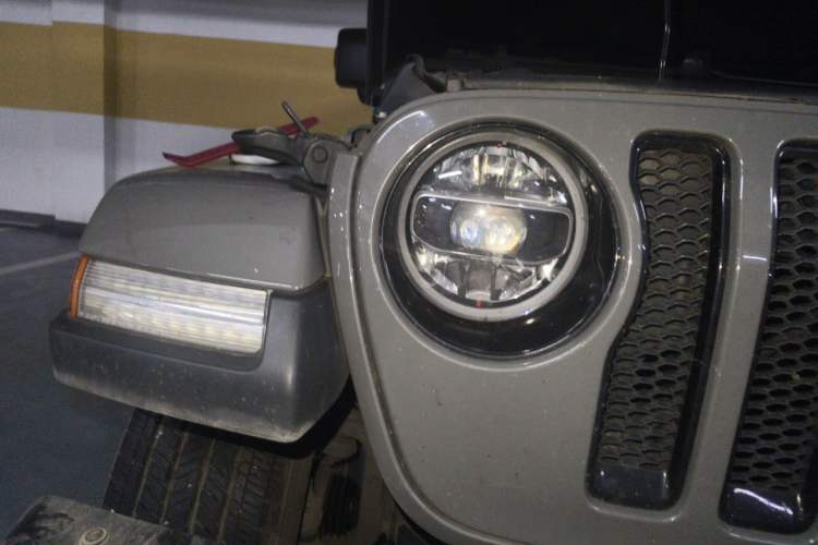 Used Jeep Wrangler 2022 2.0T High Altitude Four-Door Edition Right Front Headlight