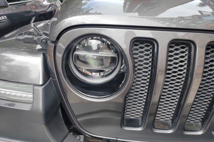 Used Jeep Wrangler 2022 2.0T High Altitude Four-Door Edition Right Front Headlight
