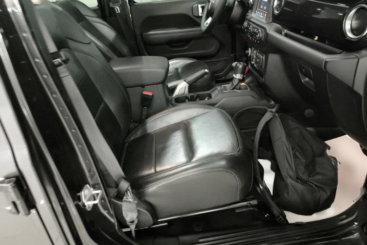 Used Jeep Wrangler 2022 2.0T High Altitude Four-Door Edition Right Front Seat