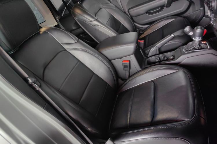 Used Jeep Wrangler 2022 2.0T High Altitude Four-Door Edition Right Front Seat
