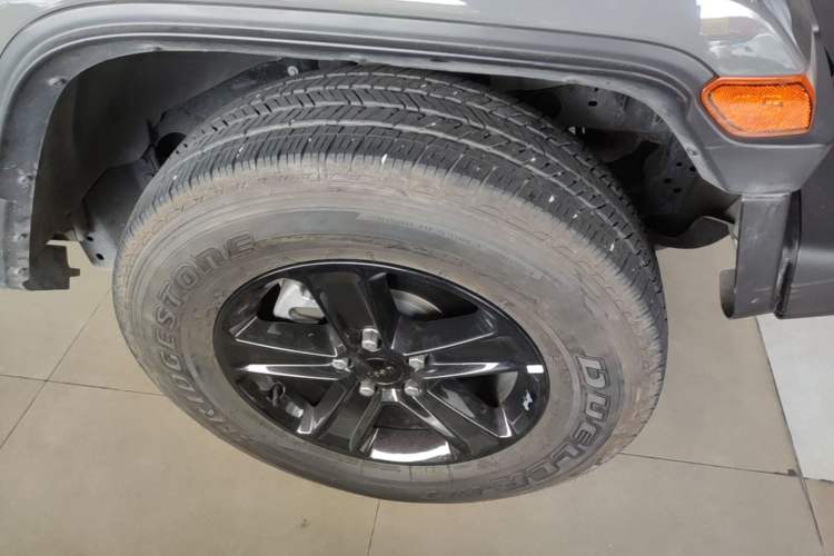 Used Jeep Wrangler 2022 2.0T High Altitude Four-Door Edition Right Front Wheel Hub