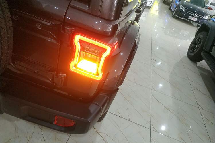 Used Jeep Wrangler 2022 2.0T High Altitude Four-Door Edition Right Rear Taillight