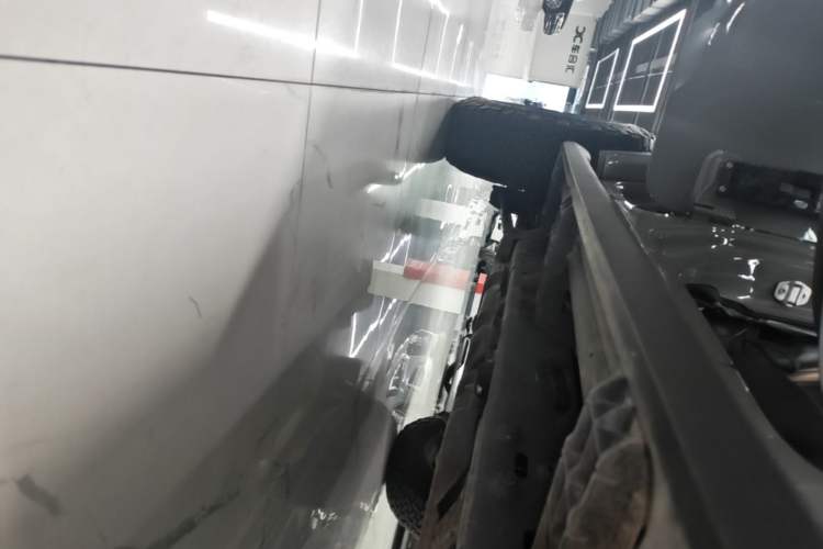 Used Jeep Wrangler 2022 2.0T High Altitude Four-Door Edition Right Side Sill