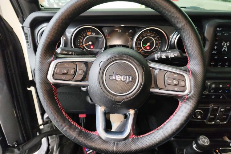 Used Jeep Wrangler 2022 2.0T High Altitude Four-Door Edition Steering Wheel