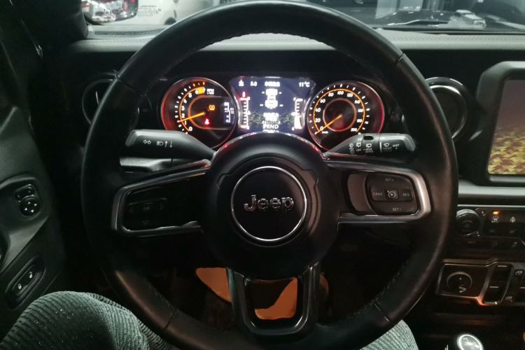 Used Jeep Wrangler 2022 2.0T High Altitude Four-Door Edition Steering Wheel