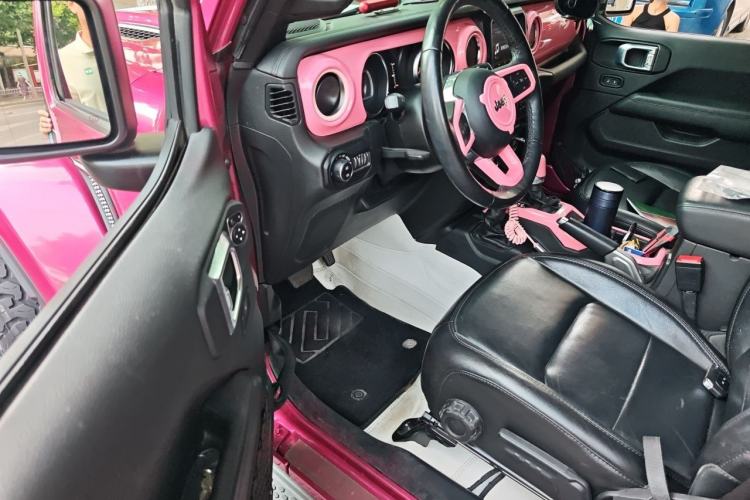 Used Jeep Wrangler 2022 2.0T High Altitude Bahamas Sand Pink Special Edition Driver Seat