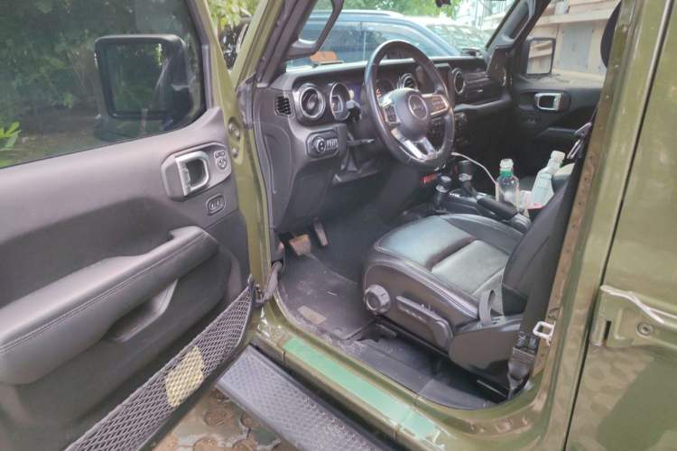 Used Jeep Wrangler 2022 2.0T Highland Jungle Green Limited Edition Driver Seat