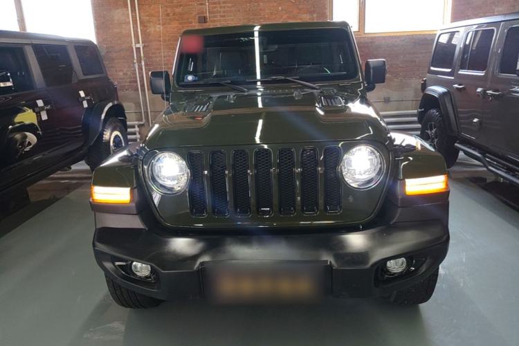 Used Jeep Wrangler 2022 2.0T Highland Jungle Green Limited Edition Front