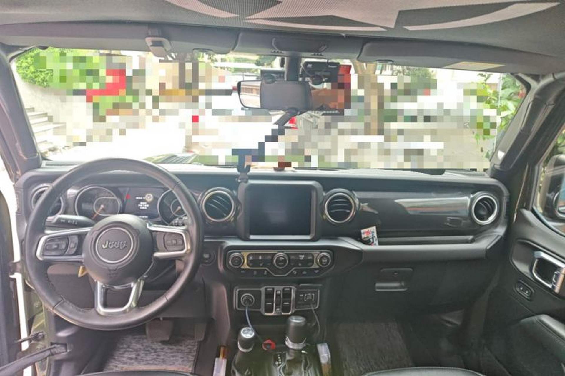 Used Jeep Wrangler 2022 2.0T High Altitude Four-Door Edition Interior 2