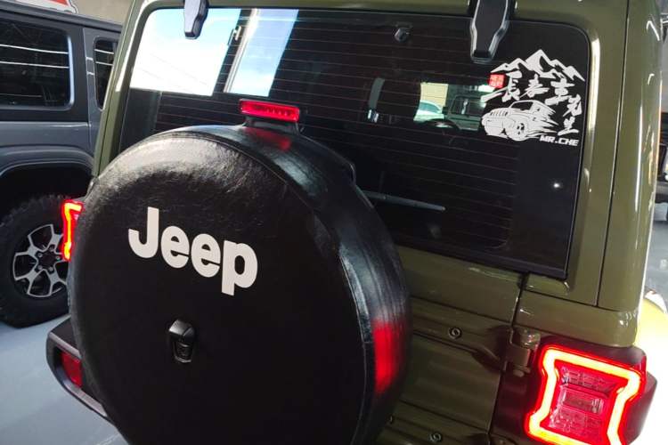 Used Jeep Wrangler 2022 2.0T Highland Jungle Green Limited Edition Rear