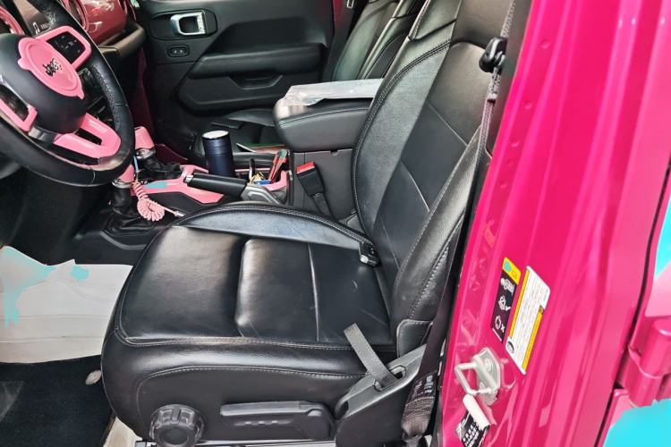 Used Jeep Wrangler 2022 2.0T High Altitude Bahamas Sand Pink Special Edition Left Front Seat