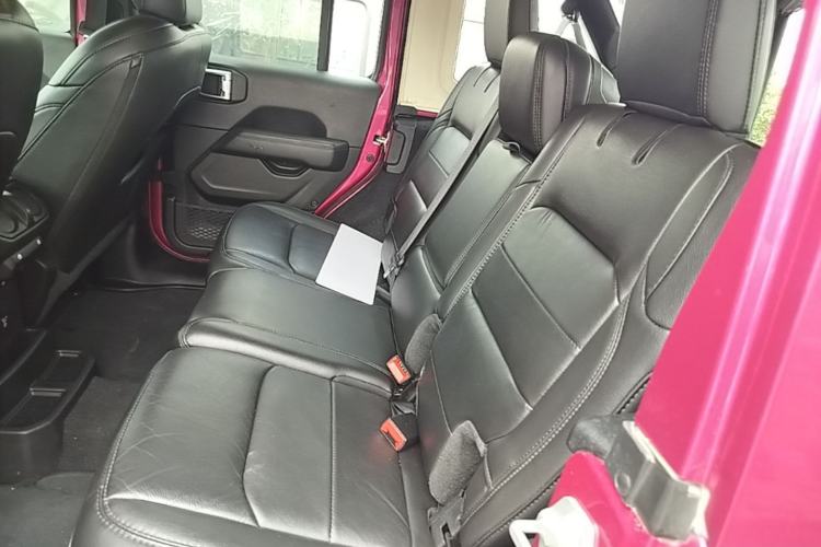 Used Jeep Wrangler 2022 2.0T High Altitude Bahamas Sand Pink Special Edition Left Rear Seat