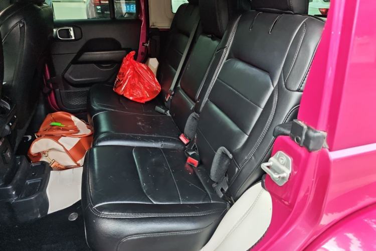 Used Jeep Wrangler 2022 2.0T High Altitude Bahamas Sand Pink Special Edition Left Rear Seat