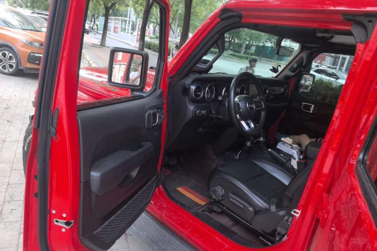 Used Jeep Wrangler 2022 2.0T High Altitude Four-Door Edition Driver Seat