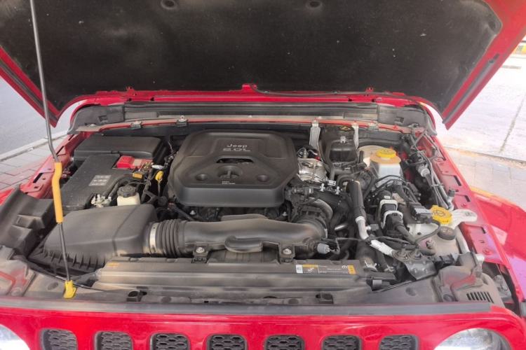 Used Jeep Wrangler 2022 2.0T High Altitude Four-Door Edition Engine Bay