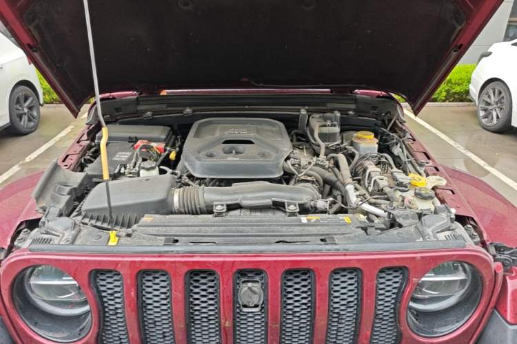 Used Jeep Wrangler 2022 2.0T High Altitude Four-Door Edition Engine Bay