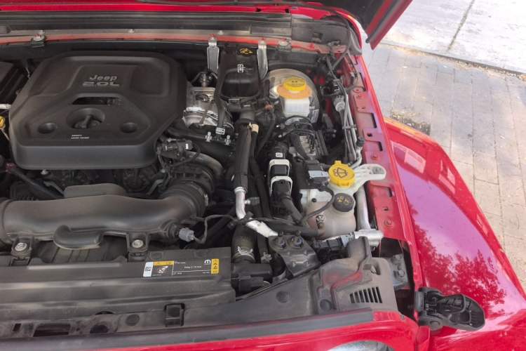 Used Jeep Wrangler 2022 2.0T High Altitude Four-Door Edition Engine Bay Left