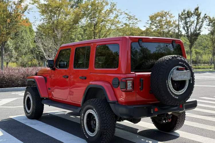 Used Jeep Wrangler 2022 2.0T High Altitude Four-Door Edition Exterior 4