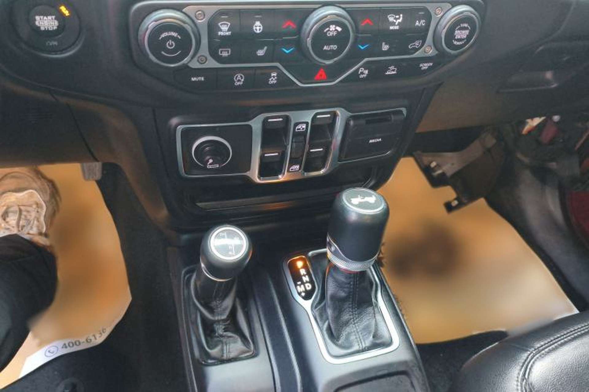 Used Jeep Wrangler 2022 2.0T High Altitude Four-Door Edition Gear Lever
