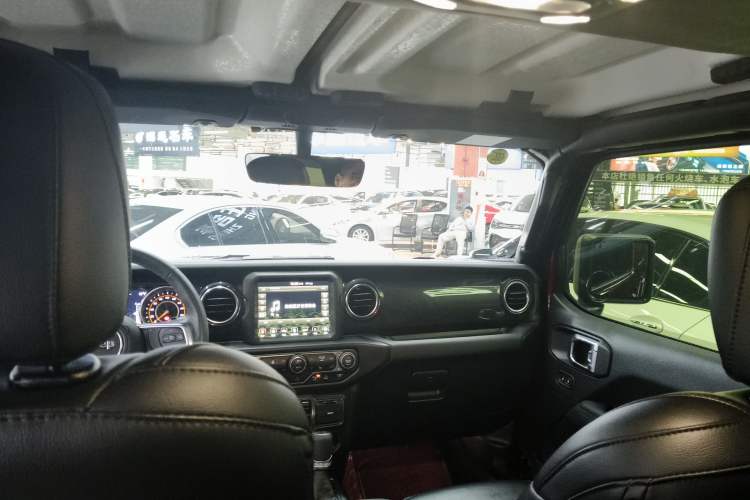 Used Jeep Wrangler 2022 2.0T High Altitude Four-Door Edition Headliner
