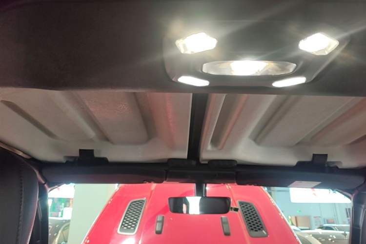 Used Jeep Wrangler 2022 2.0T High Altitude Four-Door Edition Headliner