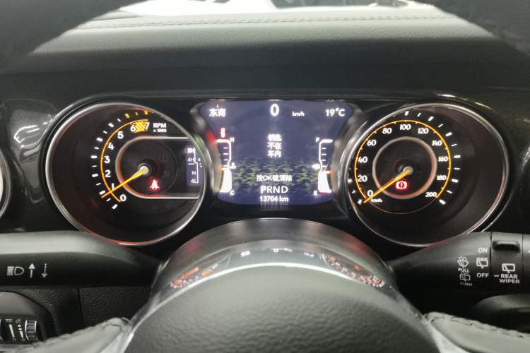 Used Jeep Wrangler 2022 2.0T High Altitude Four-Door Edition Instrument Cluster