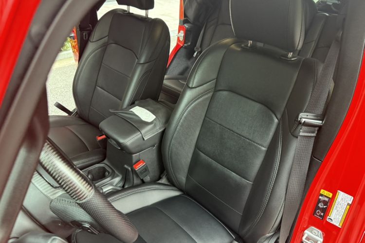 Used Jeep Wrangler 2022 2.0T High Altitude Four-Door Edition Interior 2