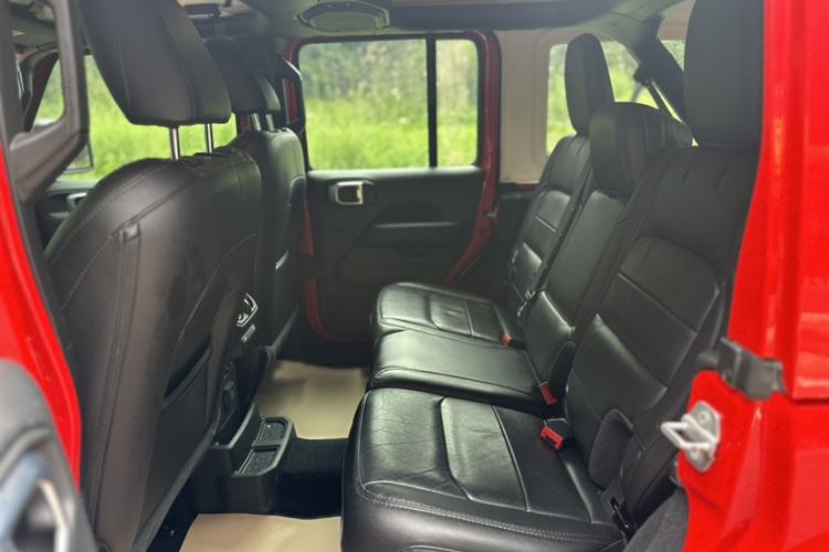 Used Jeep Wrangler 2022 2.0T High Altitude Four-Door Edition Interior 3