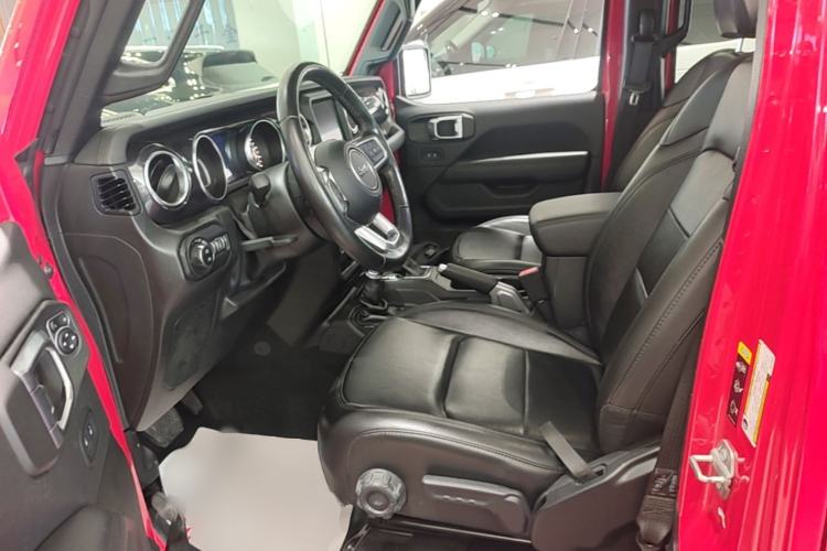 Used Jeep Wrangler 2022 2.0T High Altitude Four-Door Edition Left Front Seat