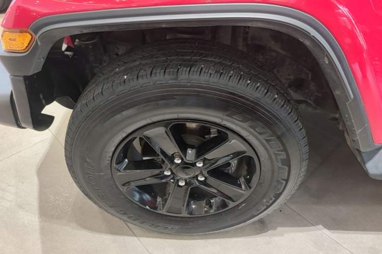 Used Jeep Wrangler 2022 2.0T High Altitude Four-Door Edition Left Front Wheel Hub