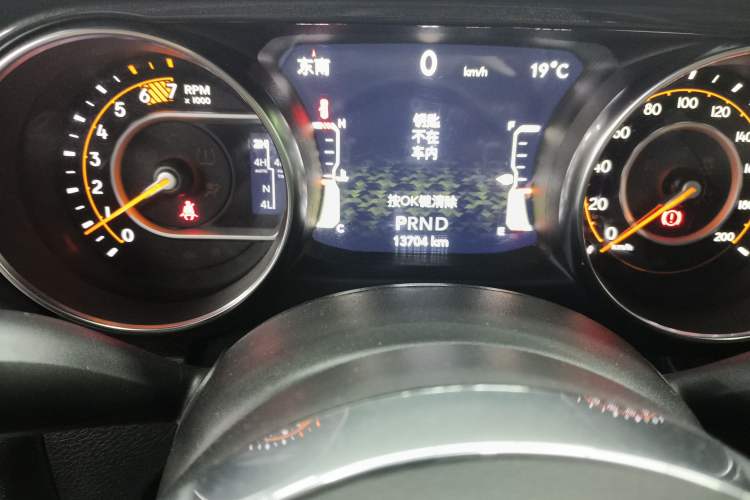 Used Jeep Wrangler 2022 2.0T High Altitude Four-Door Edition Odometer Close Up