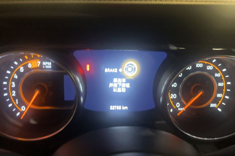 Used Jeep Wrangler 2022 2.0T High Altitude Four-Door Edition Odometer Close Up