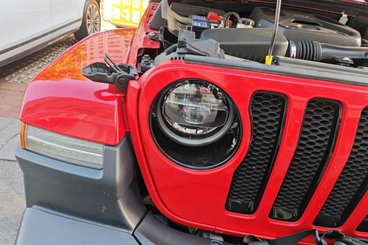 Used Jeep Wrangler 2022 2.0T High Altitude Four-Door Edition Right Front Headlight