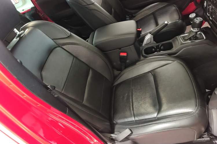 Used Jeep Wrangler 2022 2.0T High Altitude Four-Door Edition Right Front Seat