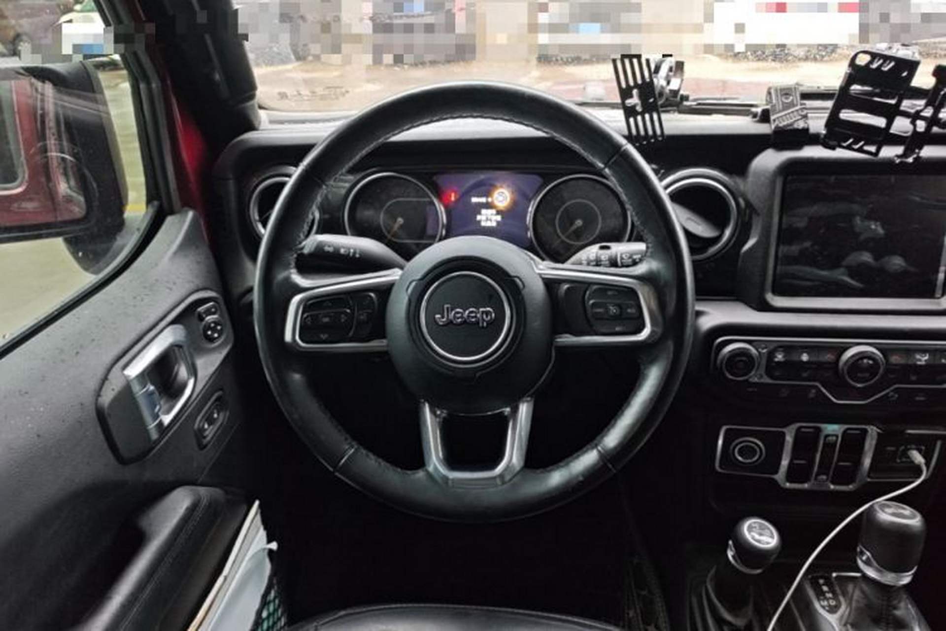 Used Jeep Wrangler 2022 2.0T High Altitude Four-Door Edition Steering Wheel