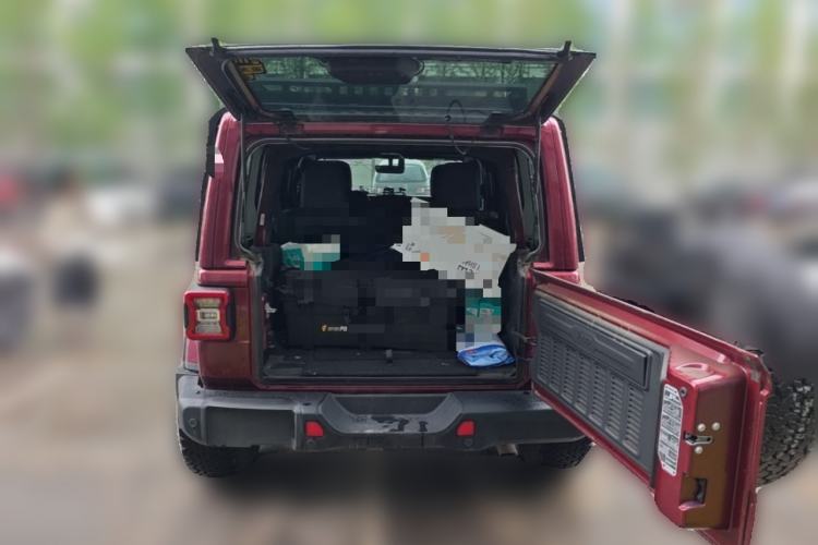Used Jeep Wrangler 2022 2.0T High Altitude Four-Door Edition Trunk