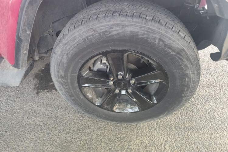 Used Jeep Wrangler 2022 2.0T High Altitude Bahamas Sand Pink Special Edition Right Front Wheel Hub