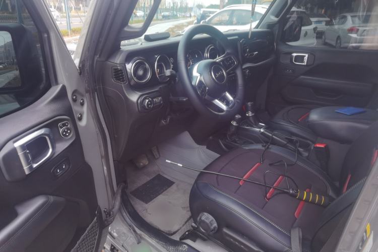 Used Jeep Wrangler 2022 2.0T High Altitude Four-Door Edition Driver Seat