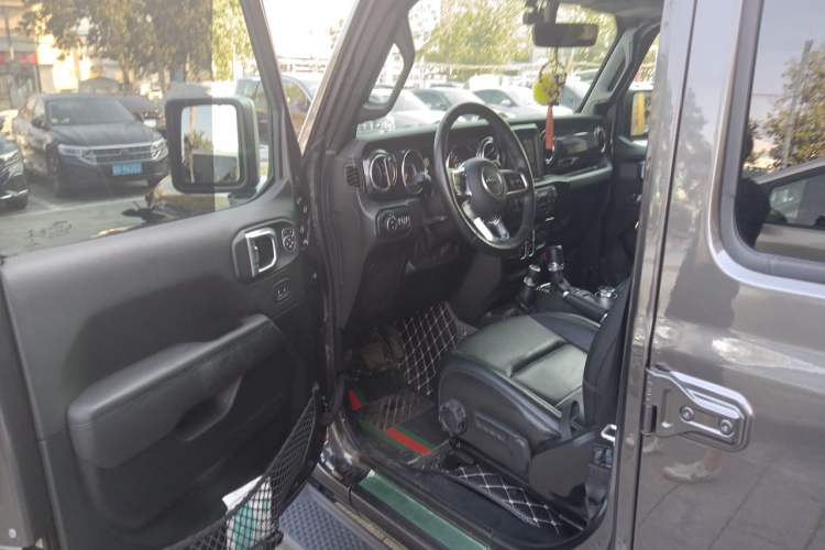 Used Jeep Wrangler 2022 2.0T High Altitude Four-Door Edition Driver Seat