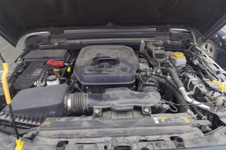 Used Jeep Wrangler 2022 2.0T High Altitude Four-Door Edition Engine Bay