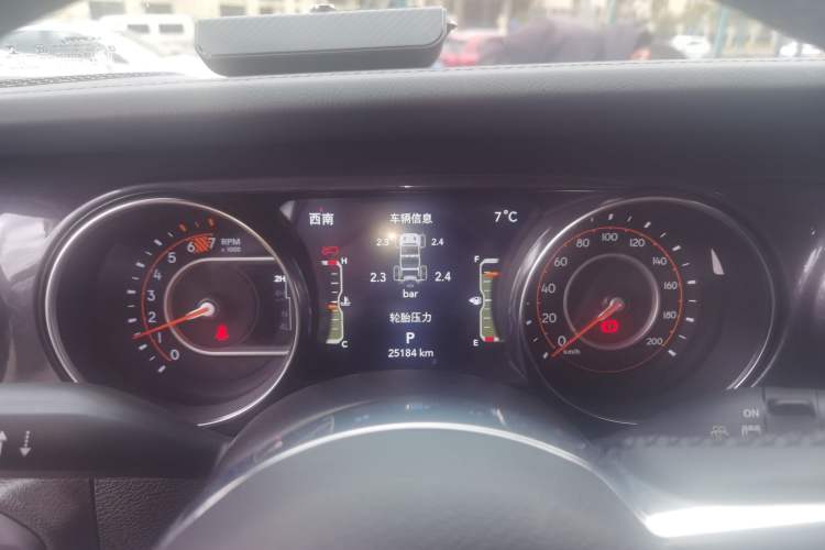 Used Jeep Wrangler 2022 2.0T High Altitude Four-Door Edition Instrument Cluster