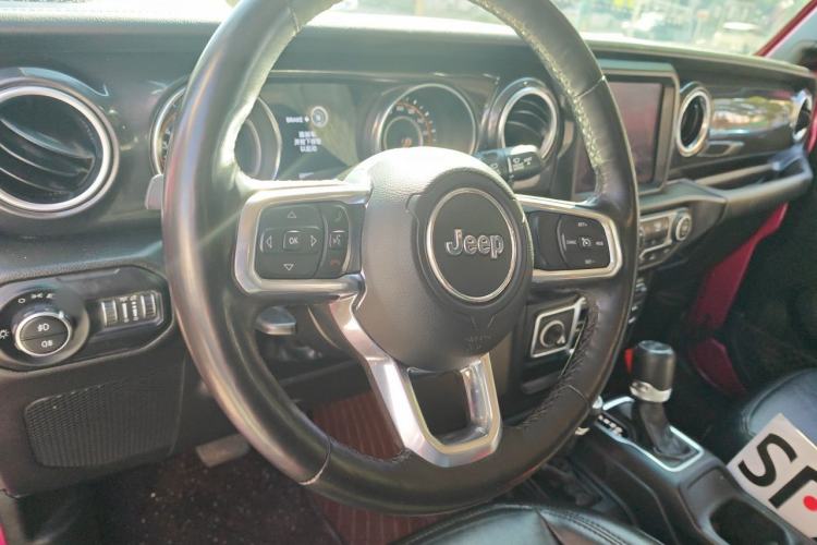Used Jeep Wrangler 2022 2.0T High Altitude Bahamas Sand Pink Special Edition Steering Wheel