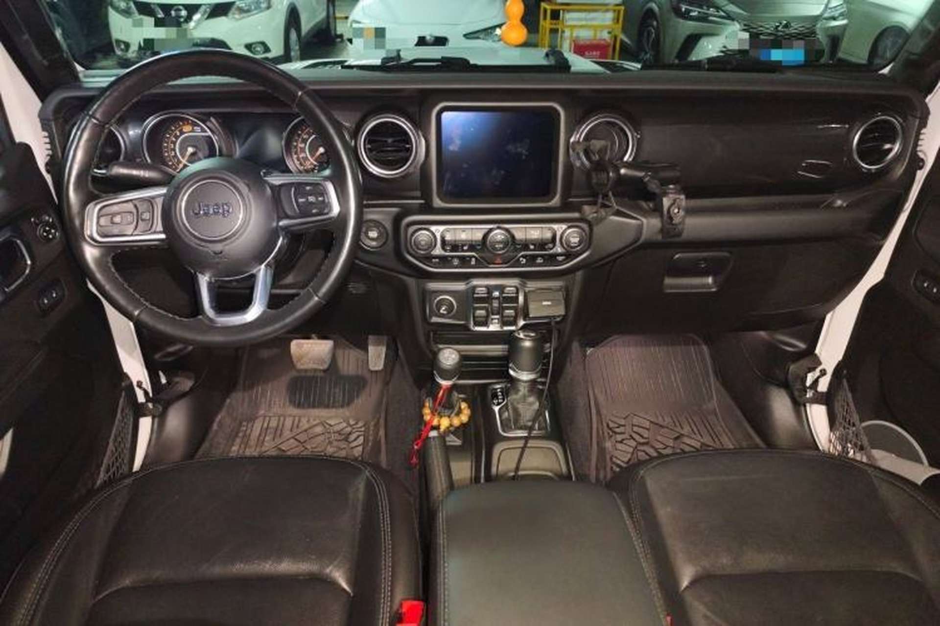 Used Jeep Wrangler 2022 2.0T High Altitude Four-Door Edition Center Console